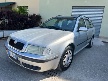 Skoda Octavia 1.6 cat Wagon Ambiente