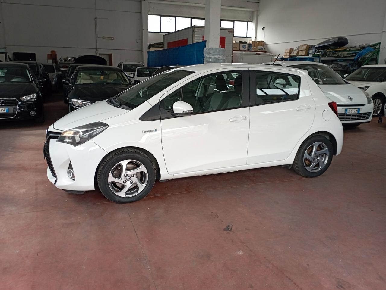 Toyota Yaris 1.5 Hybrid 5 porte Cool