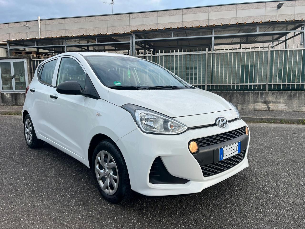 Hyundai i10 1.0 benz solo 39.000 km