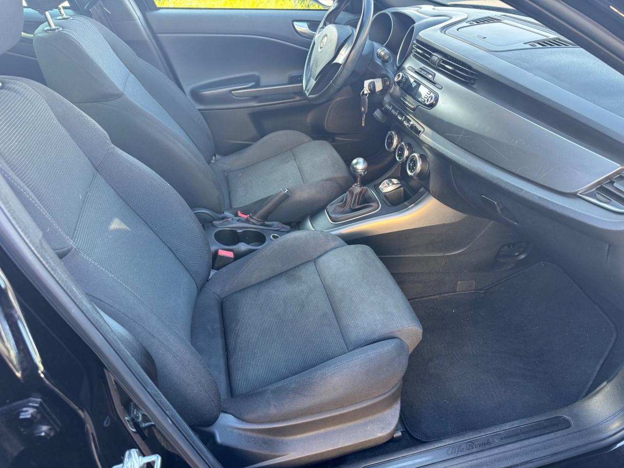 Alfa Romeo Giulietta 1.6 JTDm neopaten garanzia 12 mesi