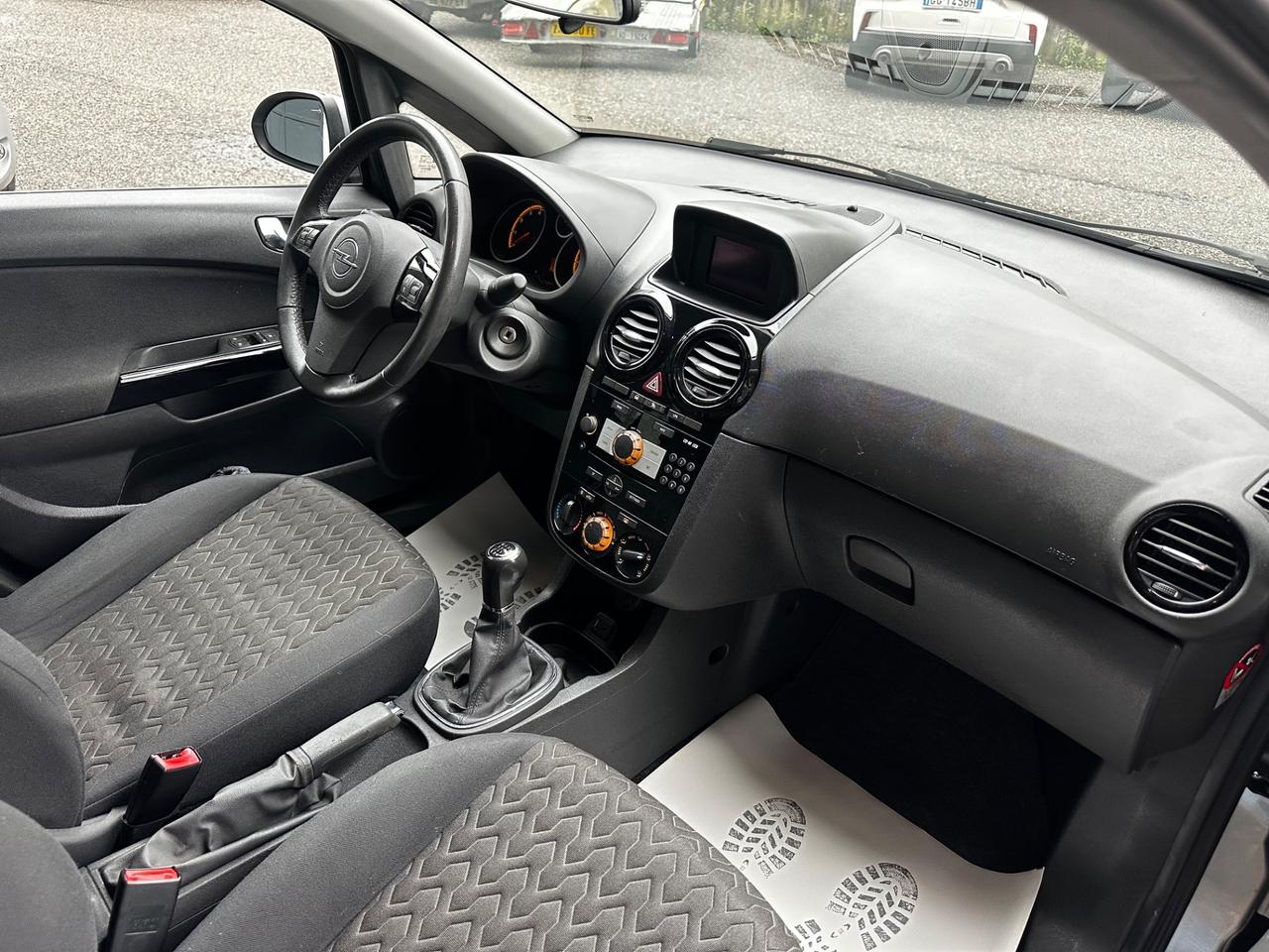Opel Corsa 1.2 85CV 5 porte GPL-TECH Edition