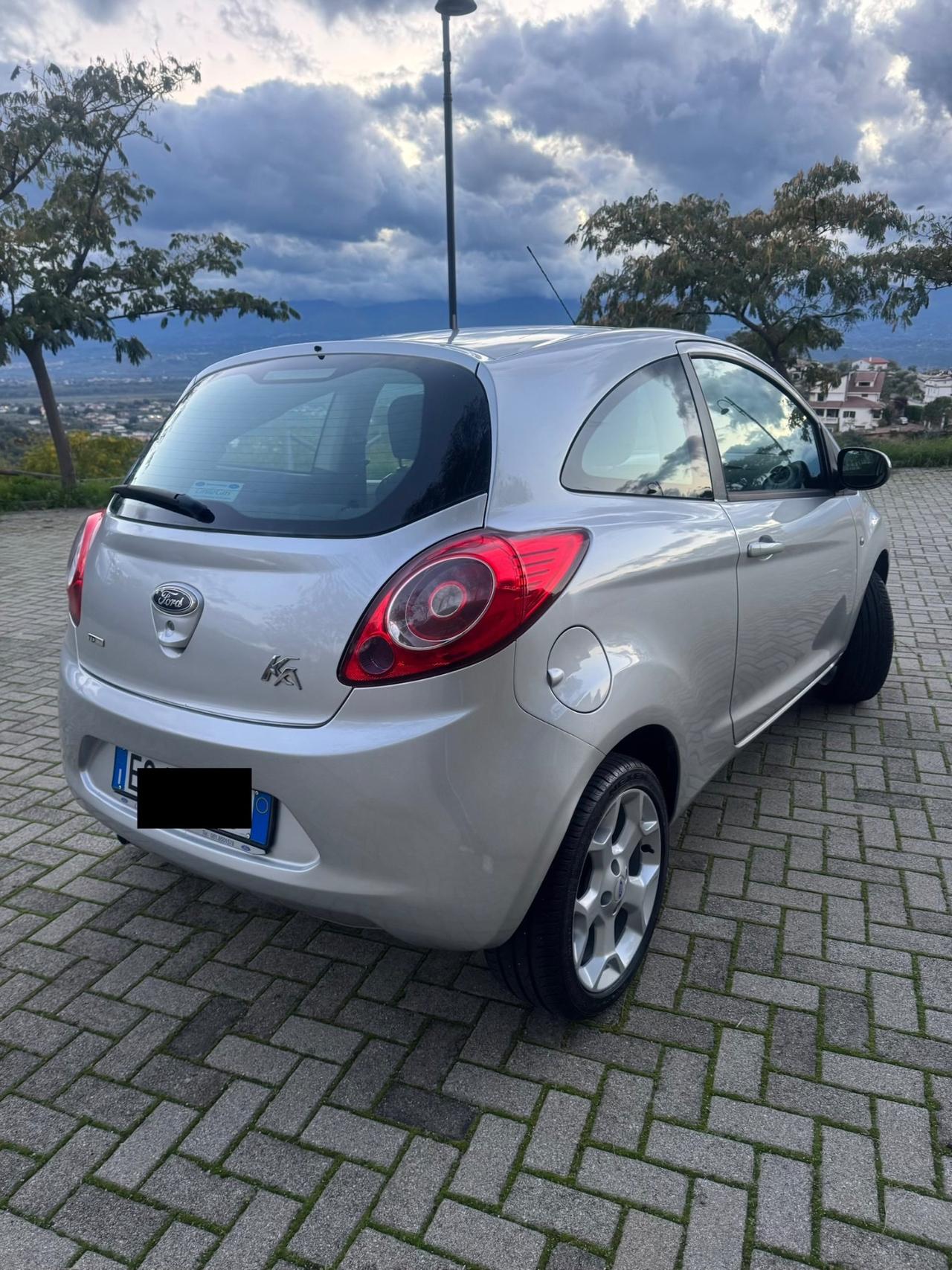 Ford Ka 1.3 Multijet 75CV *TITANIUM* 2010