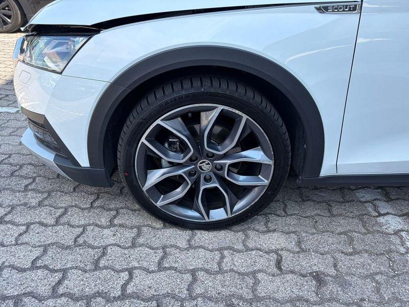 Škoda Octavia Wagon 2.0 tdi evo Scout 4x4 150cv dsg DANNEGGIATA