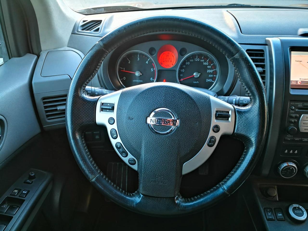 Nissan X-Trail 2.0 dCi 150CV ***AUTOMATICO***KEYLESS***TELECAMERA***