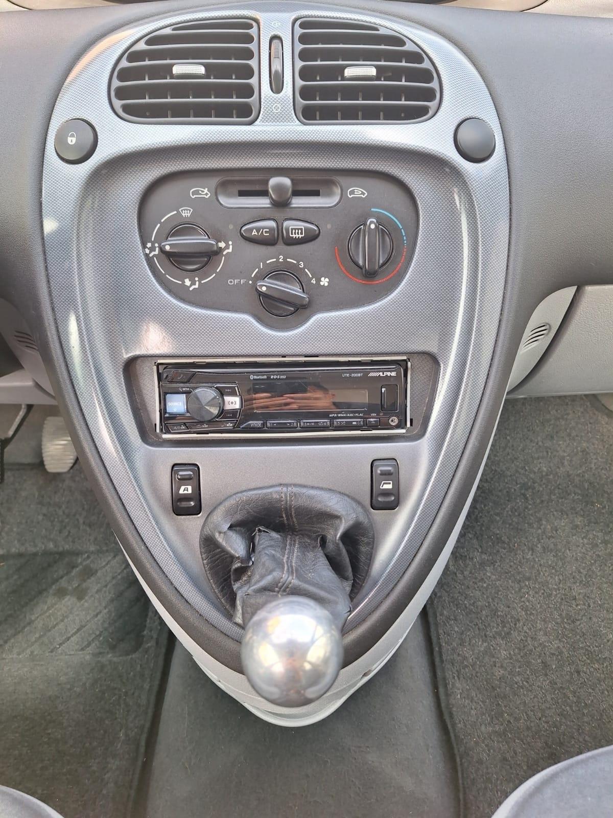 Citroen Xsara Picasso 1.6 benzina, pezzi di RICAMBI