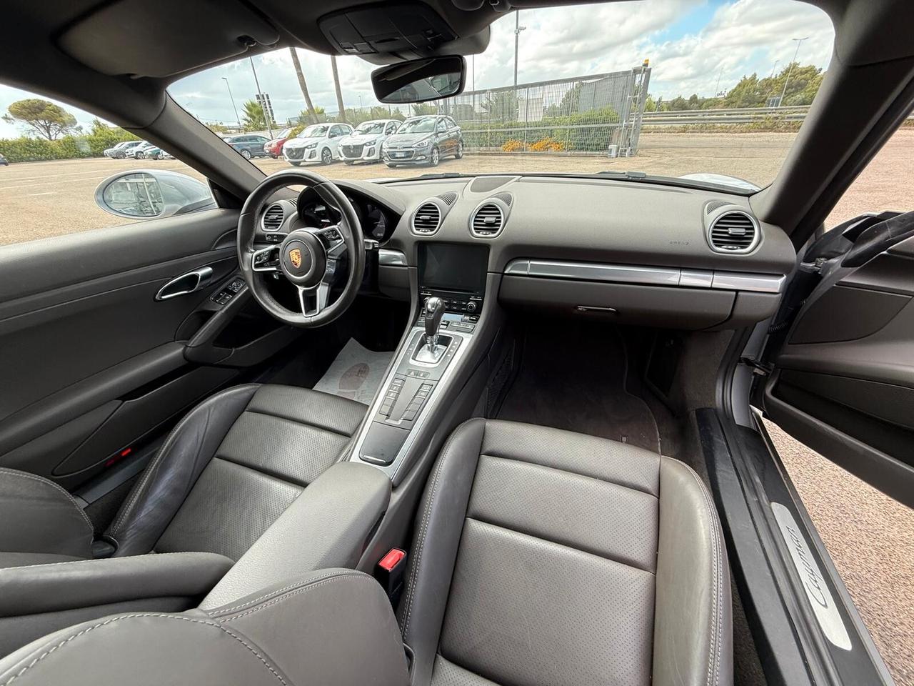 Porsche 718 Spyder Cayman 2.0