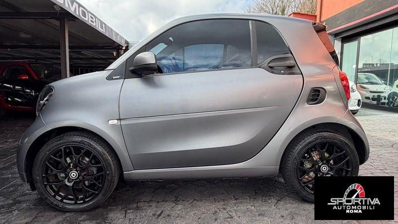 smart fortwo PACCHETTO SPORT OPACA RATA MENSILE 210,00 EURO fortwo 70 1.0 Passion