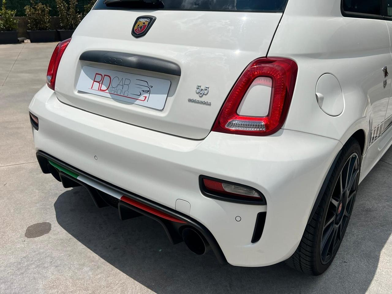 Abarth 595 1.4 Turbo T-Jet 180 CV Esseesse