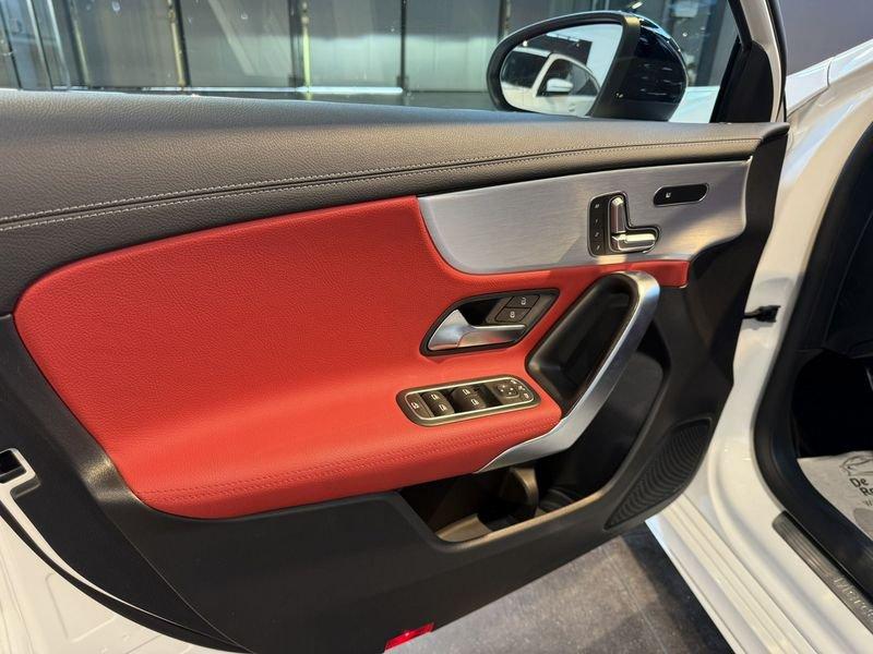 Mercedes-Benz Classe A A 220 d Automatic 4Matic Premium