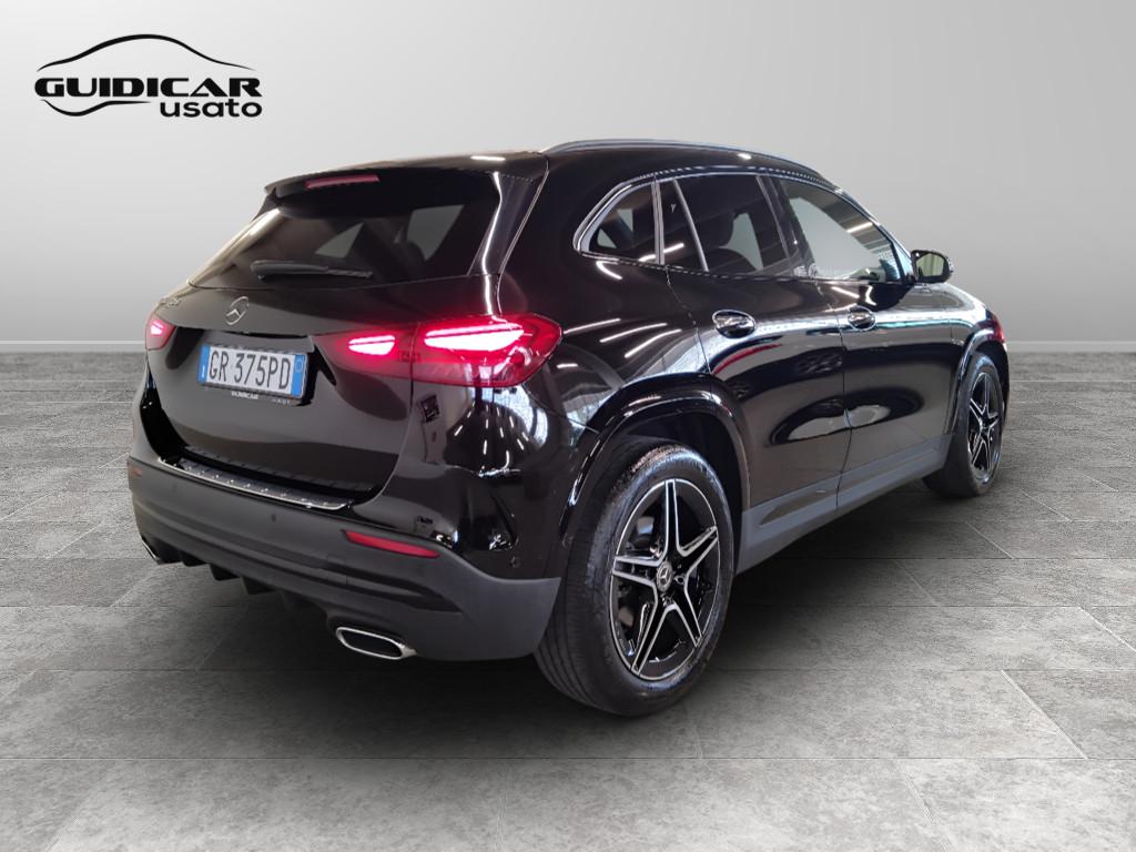 Mercedes-Benz GLA-H247 2023 - GLA 200 d AMG Line Advanced Plus auto