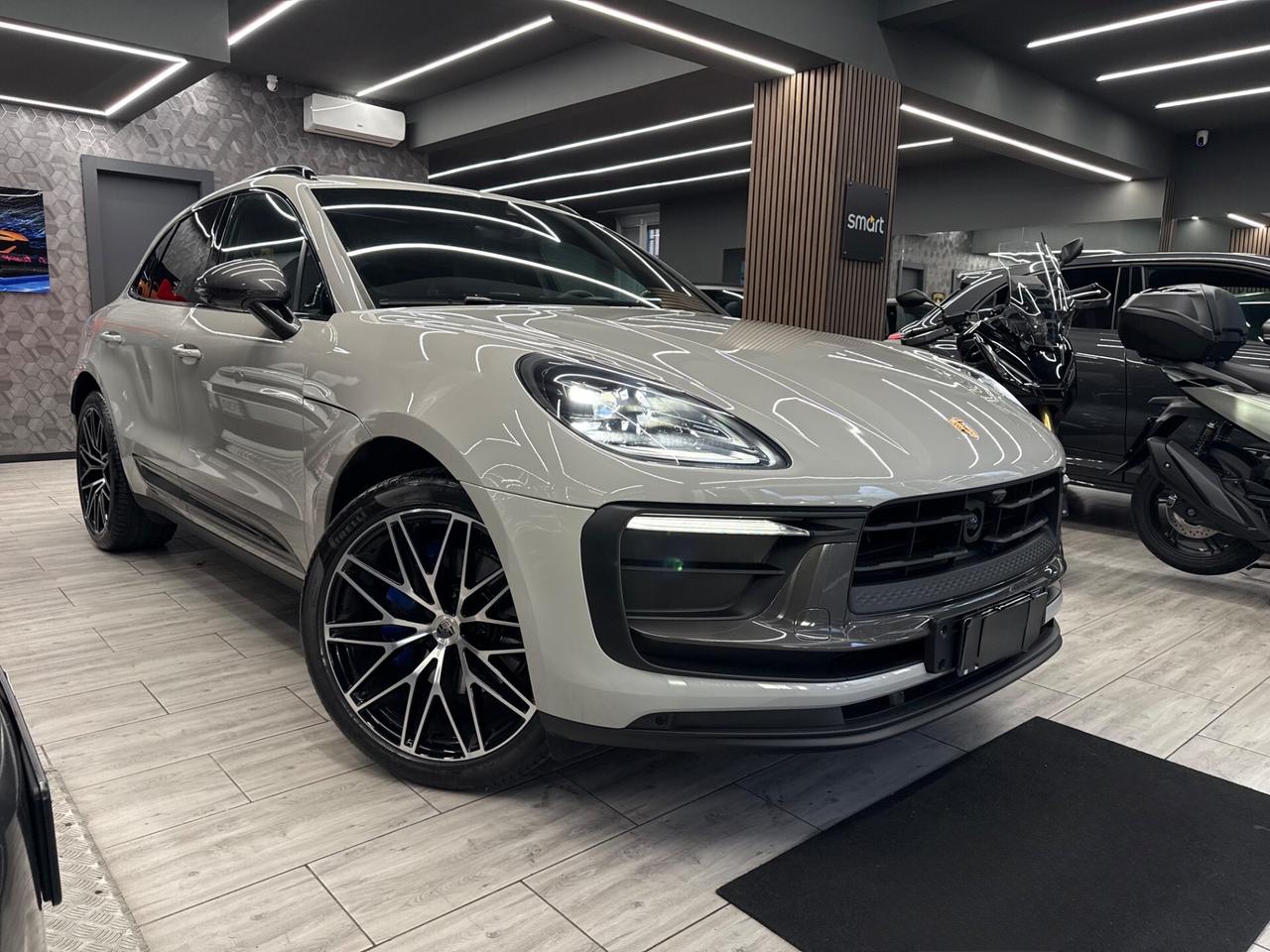 Porsche Macan 2.0 T Radar*Kamera360*Tetto PRONTA CONSEGNA !