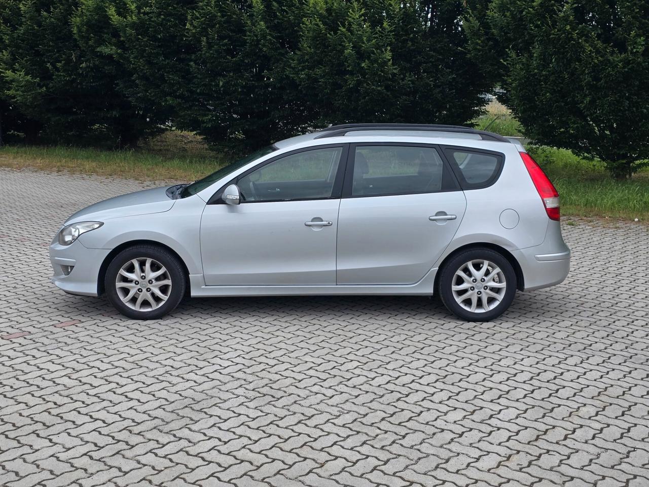 Hyundai i30 CW 1.6 CRDi VGT 16V 90CV Active