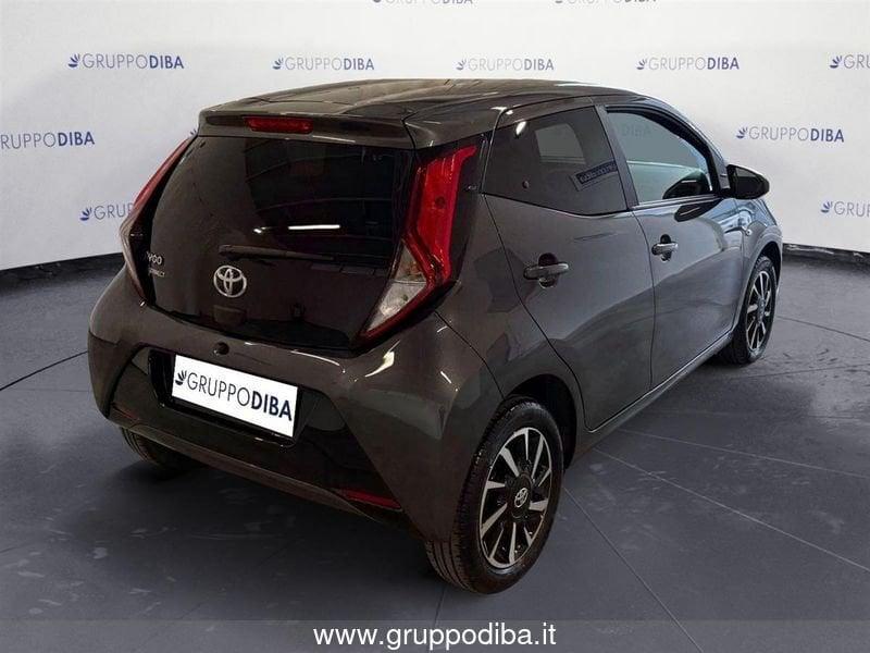 Toyota Aygo II 2018 5p 5p 1.0 x-clusiv 72cv