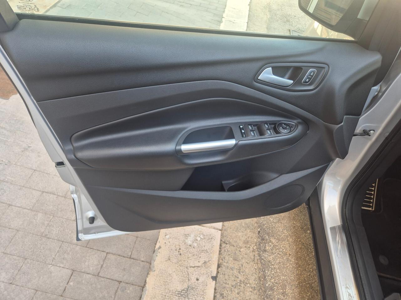 FORD KUGA 1.5 TDCI 120 CV TITANIUM NAVI KM CERTIF