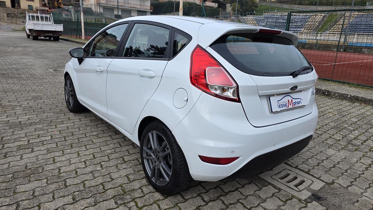 Ford Fiesta 1.5 TDCi 75CV 5 porte Titanium