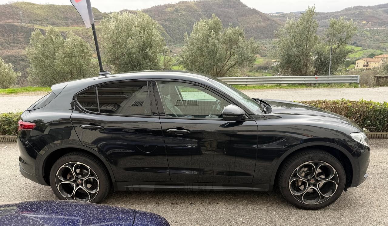 Stelvio 2.2 210 CV Q4 CRON. MANUTENZIONE PERFETTA !
