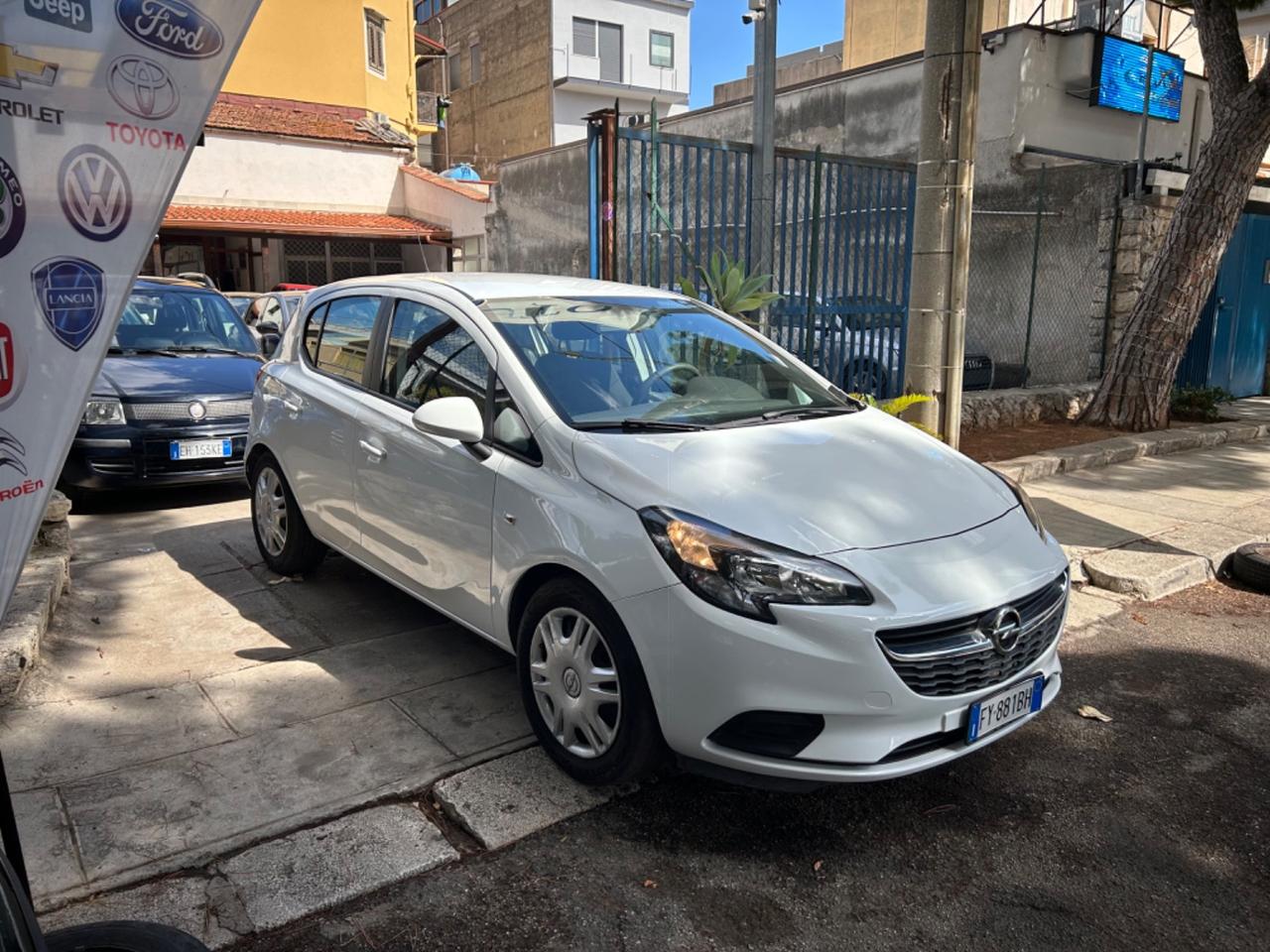 Opel Corsa 1.4 90CV GPL Tech 5 porte 120 Anniversary