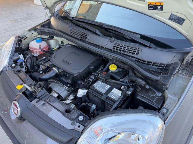 FIAT Panda 1.0 HYBRID CITY LIFE+CLIMATRONIC+SCHERMO+5POSTI