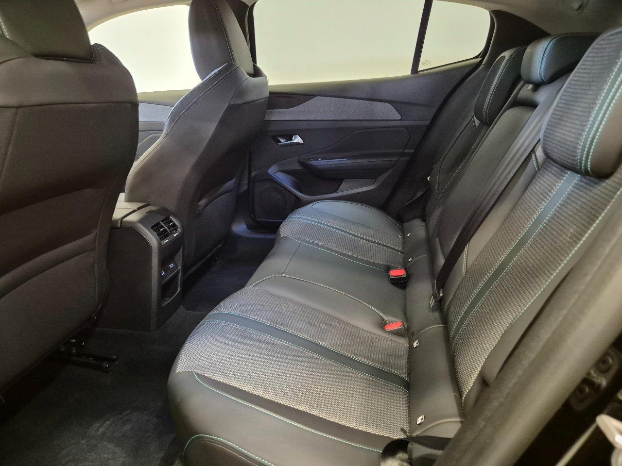 Peugeot 408 1.2 hybrid Allure 145cv e-dcs6 Pack Vision 360