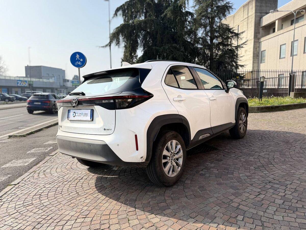 Toyota Yaris Cross 1.5h Active fwd 116cv e-cvt
