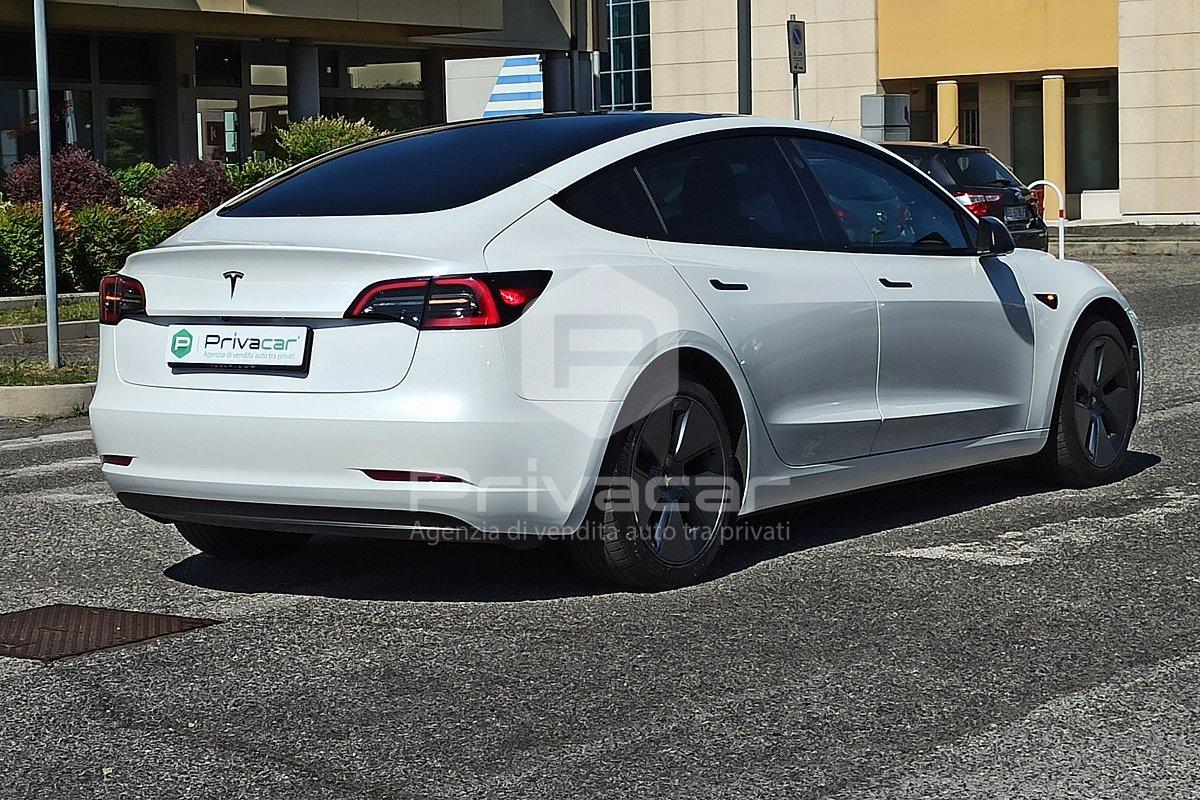 TESLA Model 3 RWD