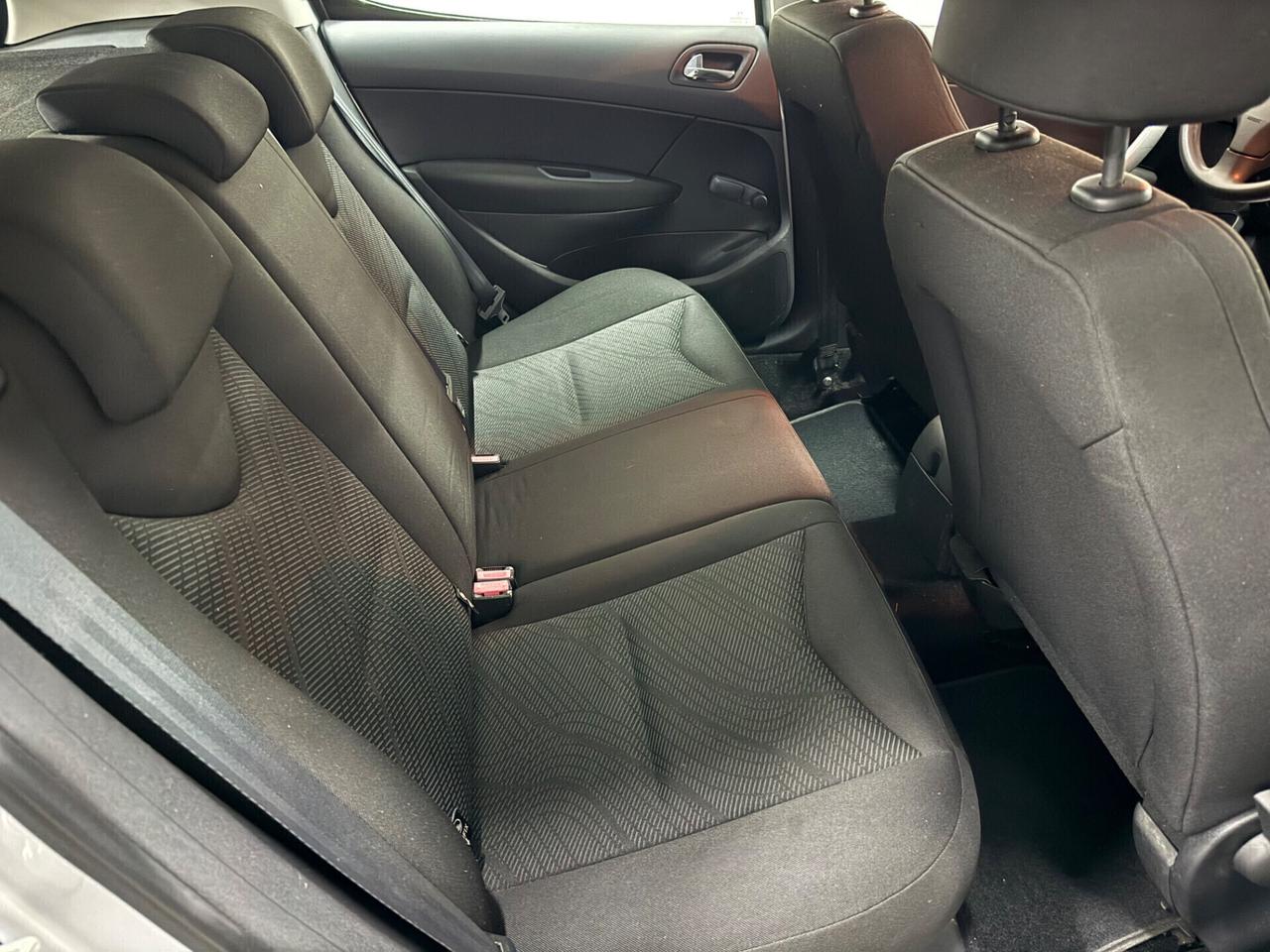 Peugeot 308 1.6 HDi 92Cv 5porte - 2011