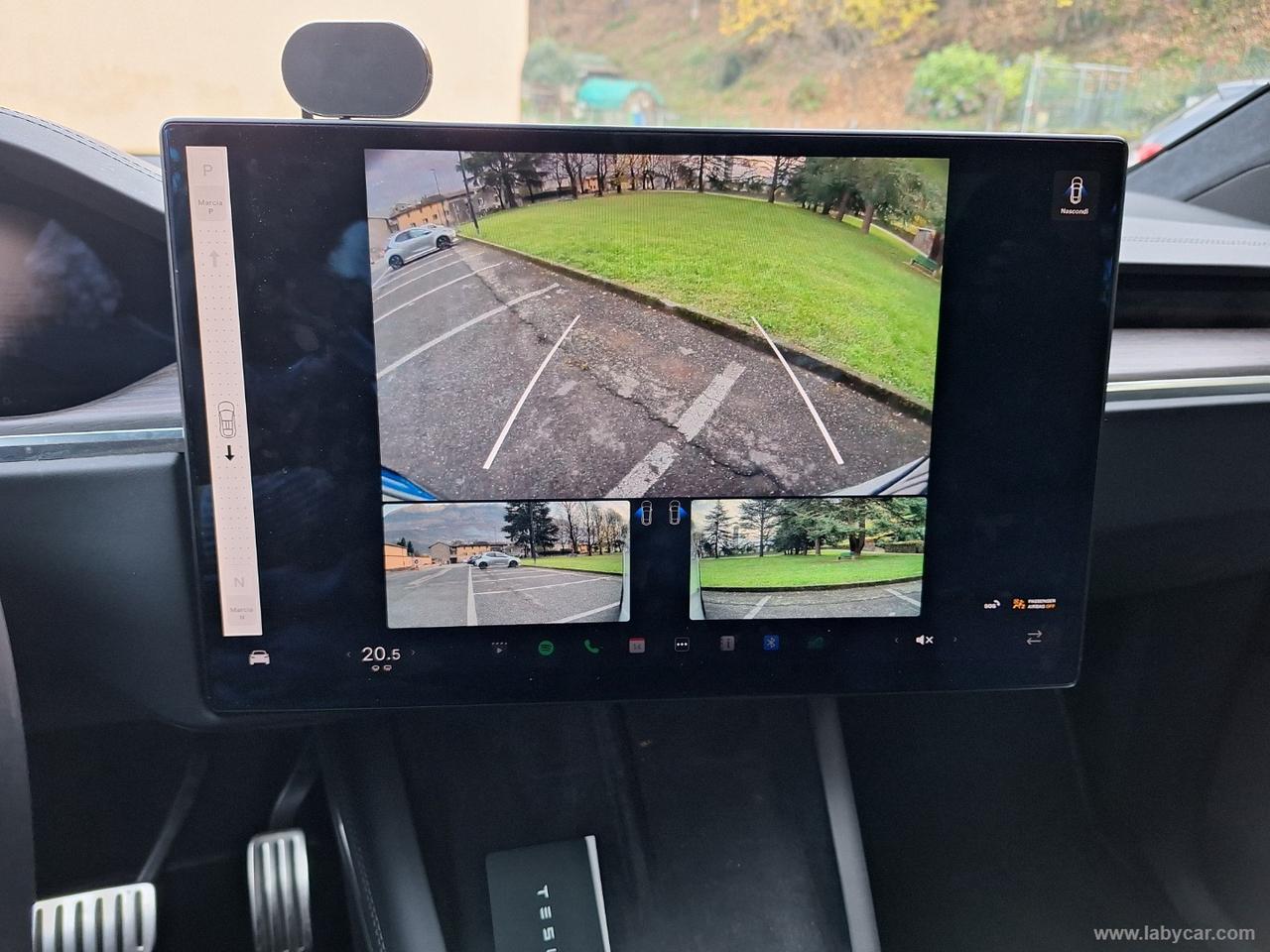 TESLA Model X All-Wheel Drive 4X4 YOKE ALI GABBIANO