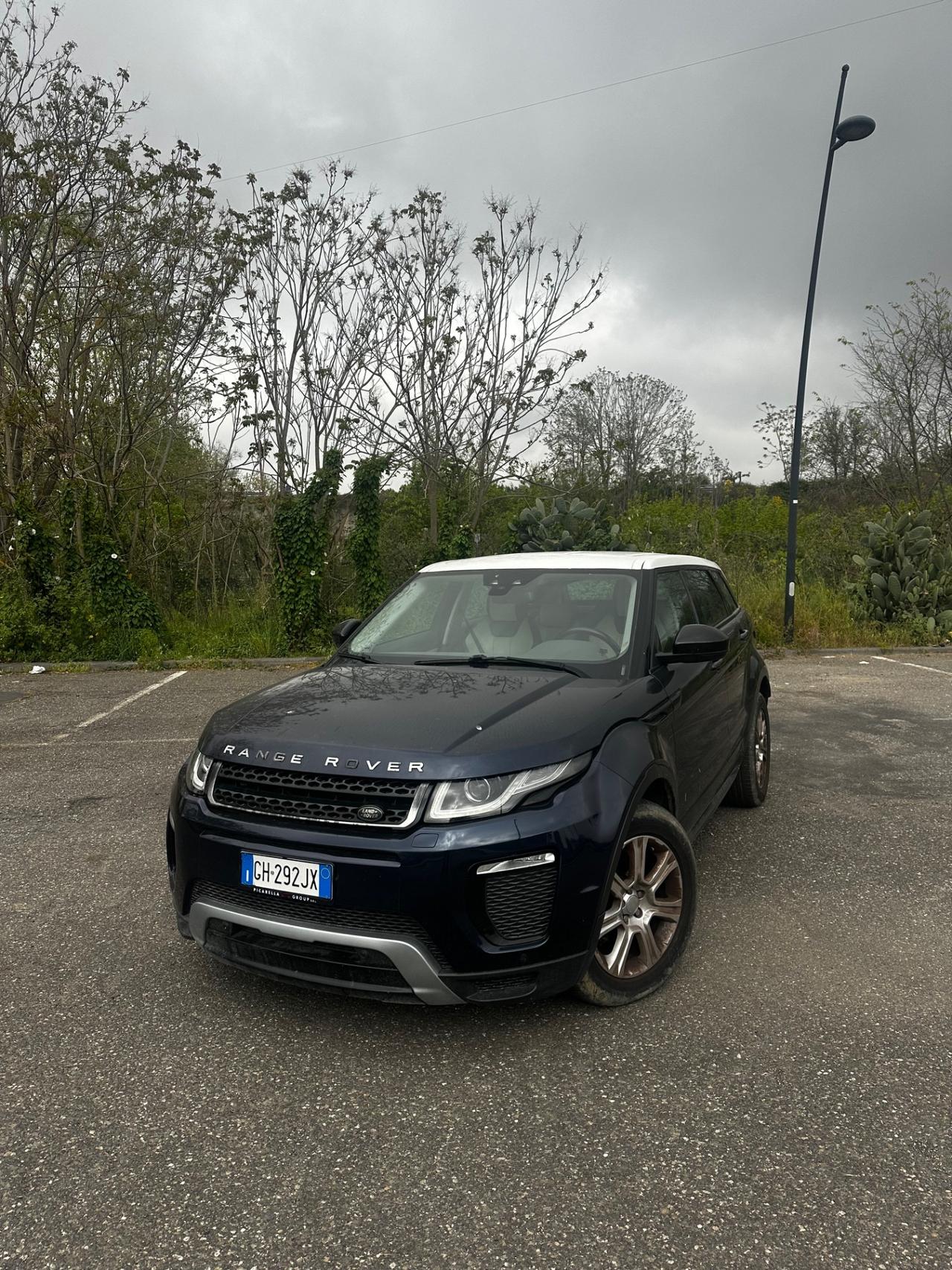 Land Rover Range Evoque 2.0 TD4 180 CV 5p. Business Edition