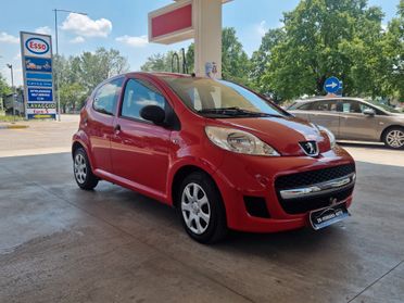 Peugeot 107 1.0 68CV 5p. Sweet Years 2Tronic