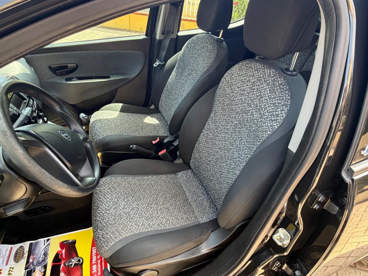Lancia Ypsilon 1.2 69 CV 5 porte Elefantino Blu