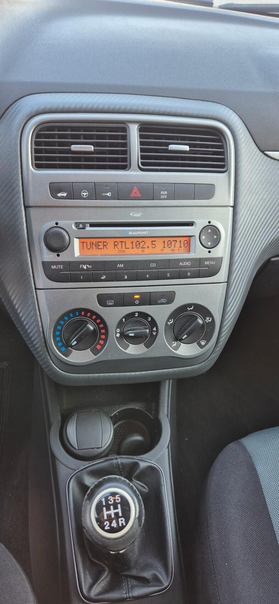 Fiat Grande Punto 1.3 MJT 75 CV 5 porte Dynamic NEOPATENTATI