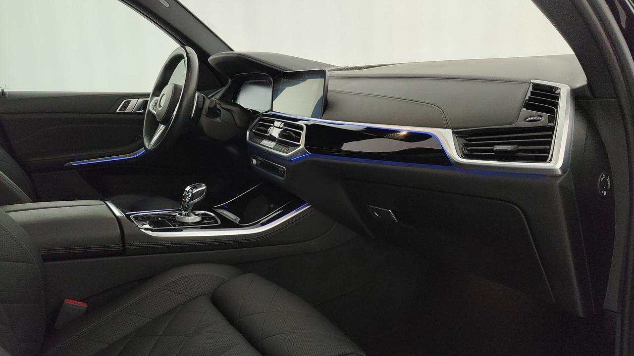BMW X5 G05 2018 - X5 xdrive40d mhev 48V Msport auto