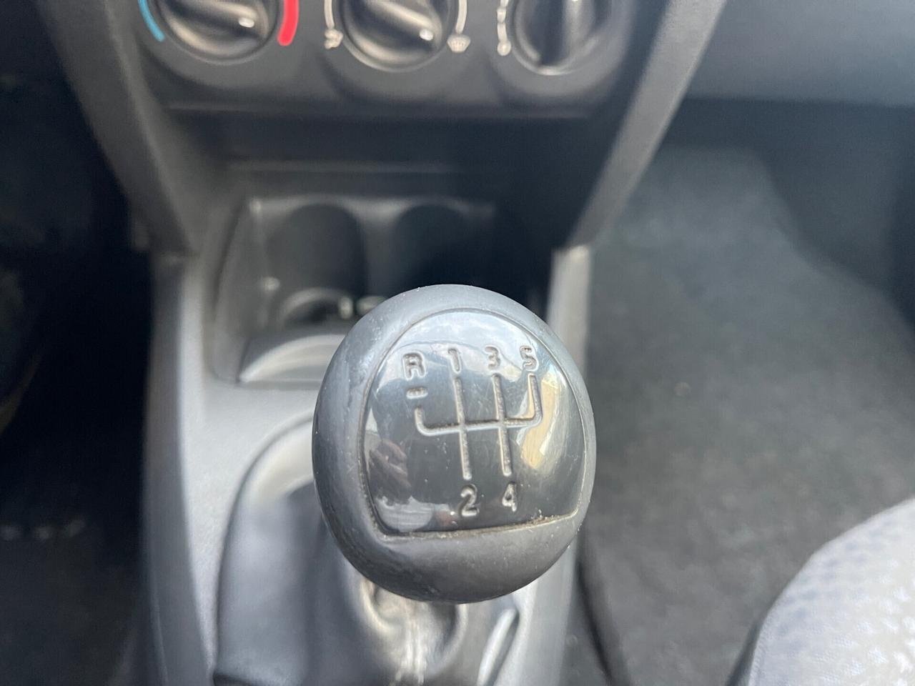RENAULT CLIO STORIA 1.2 BENZINA EURO4 5P NEOPATENTATI