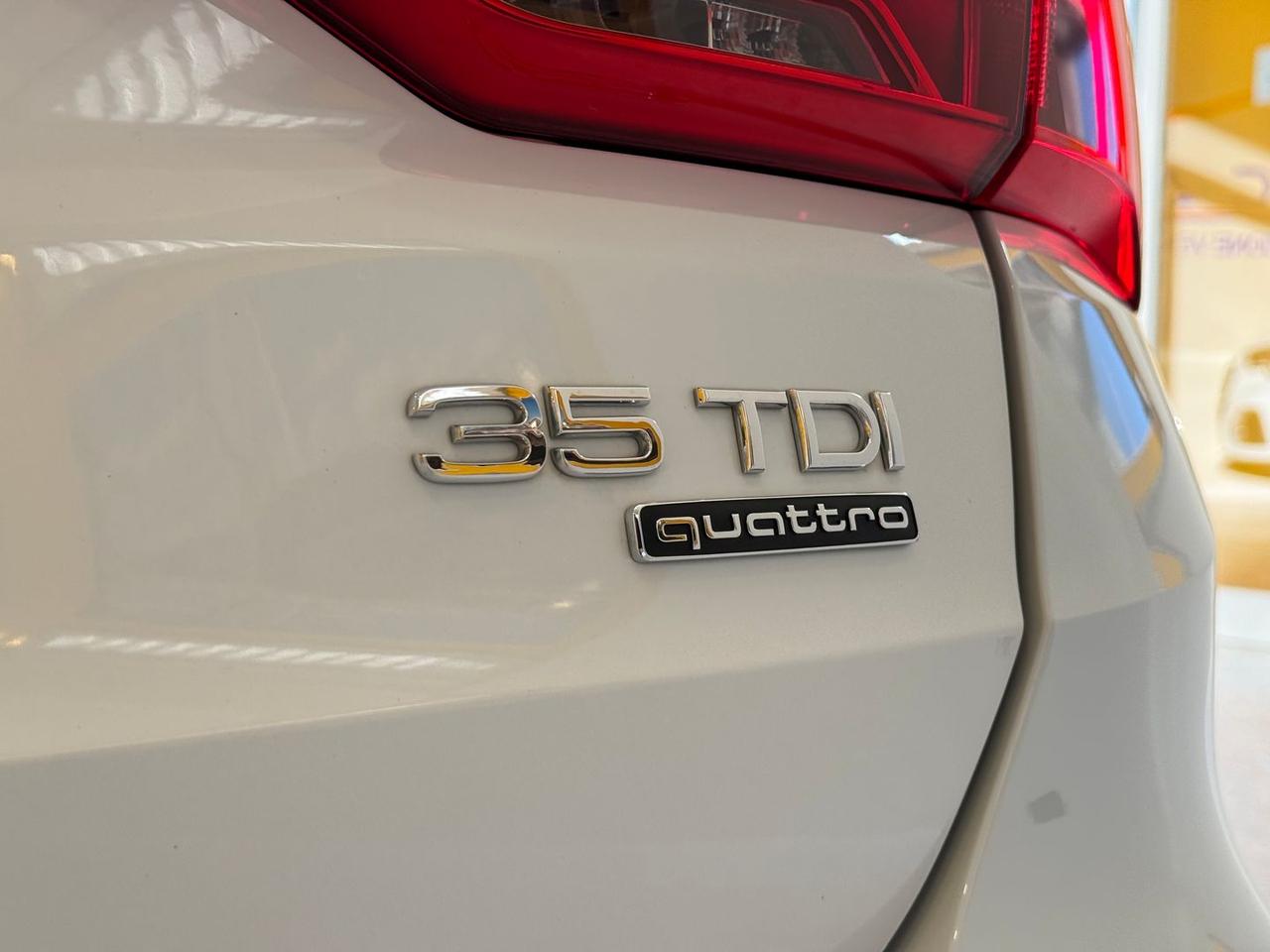 Audi Q3 S Line 2.0 35 TDI #11229