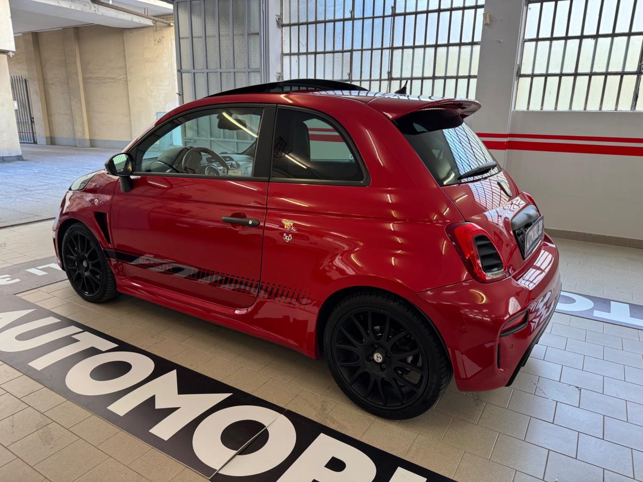 Abarth 595 1.4 Turbo T-Jet 180 CV Competizione