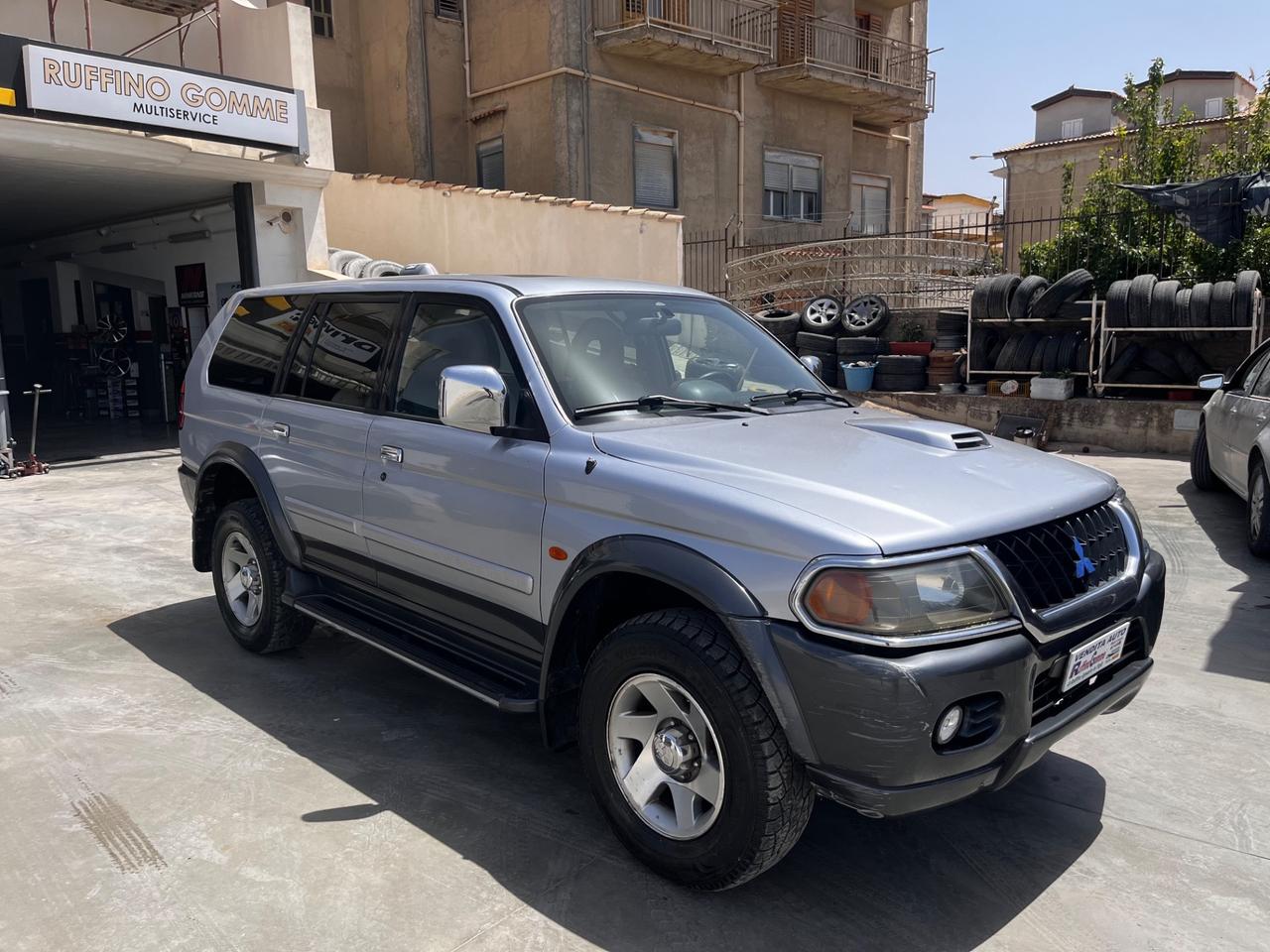 Mitsubishi Pajero Sport Pajero Sport 2.5 TDI GLS