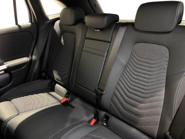 MERCEDES-BENZ EQA 300 4Matic Progressive