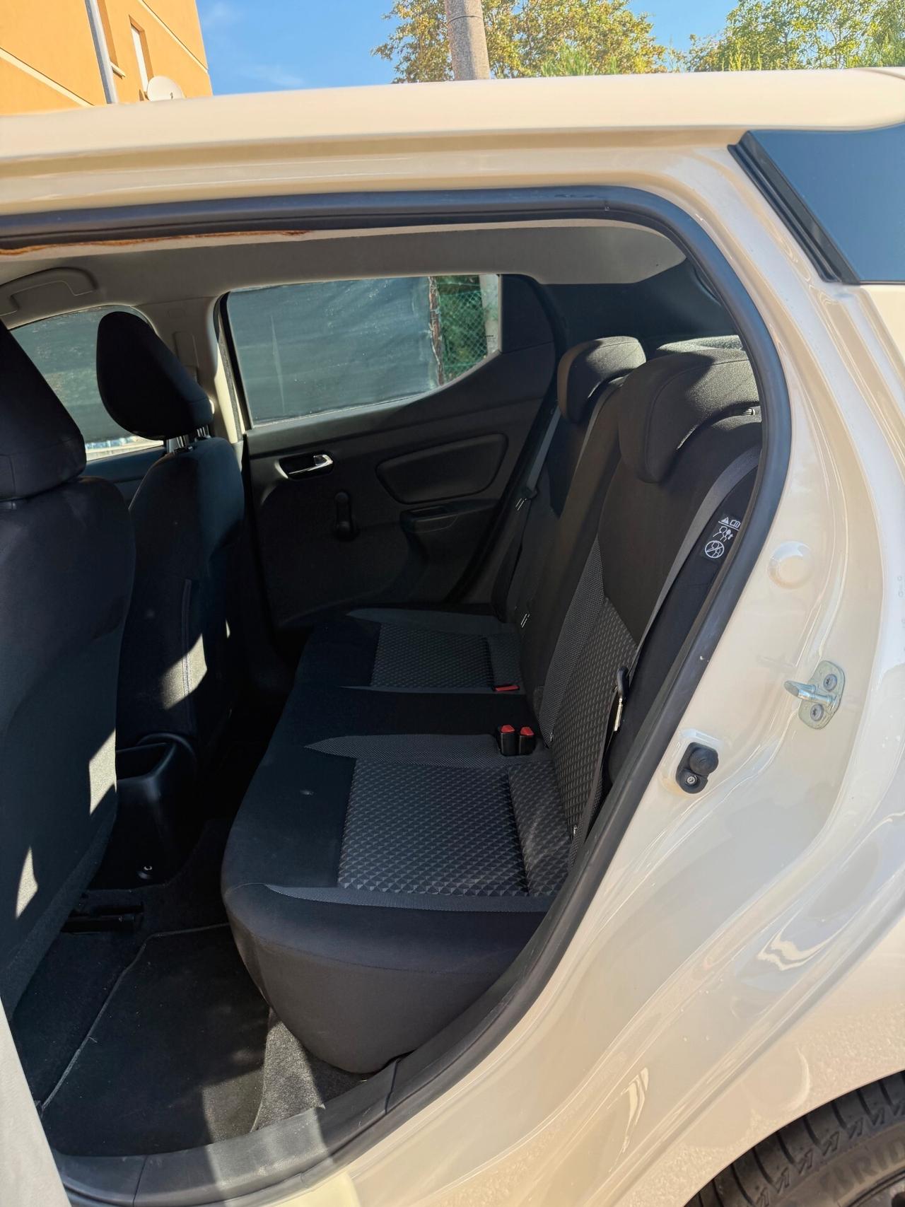 Nissan Micra 1.0 - NEOPATENTATI - 12 MESI DI GARANZIA -