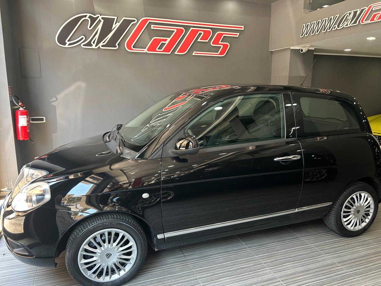 Lancia Ypsilon 1.2 GPL 69cv Diva 3p ITALIANA