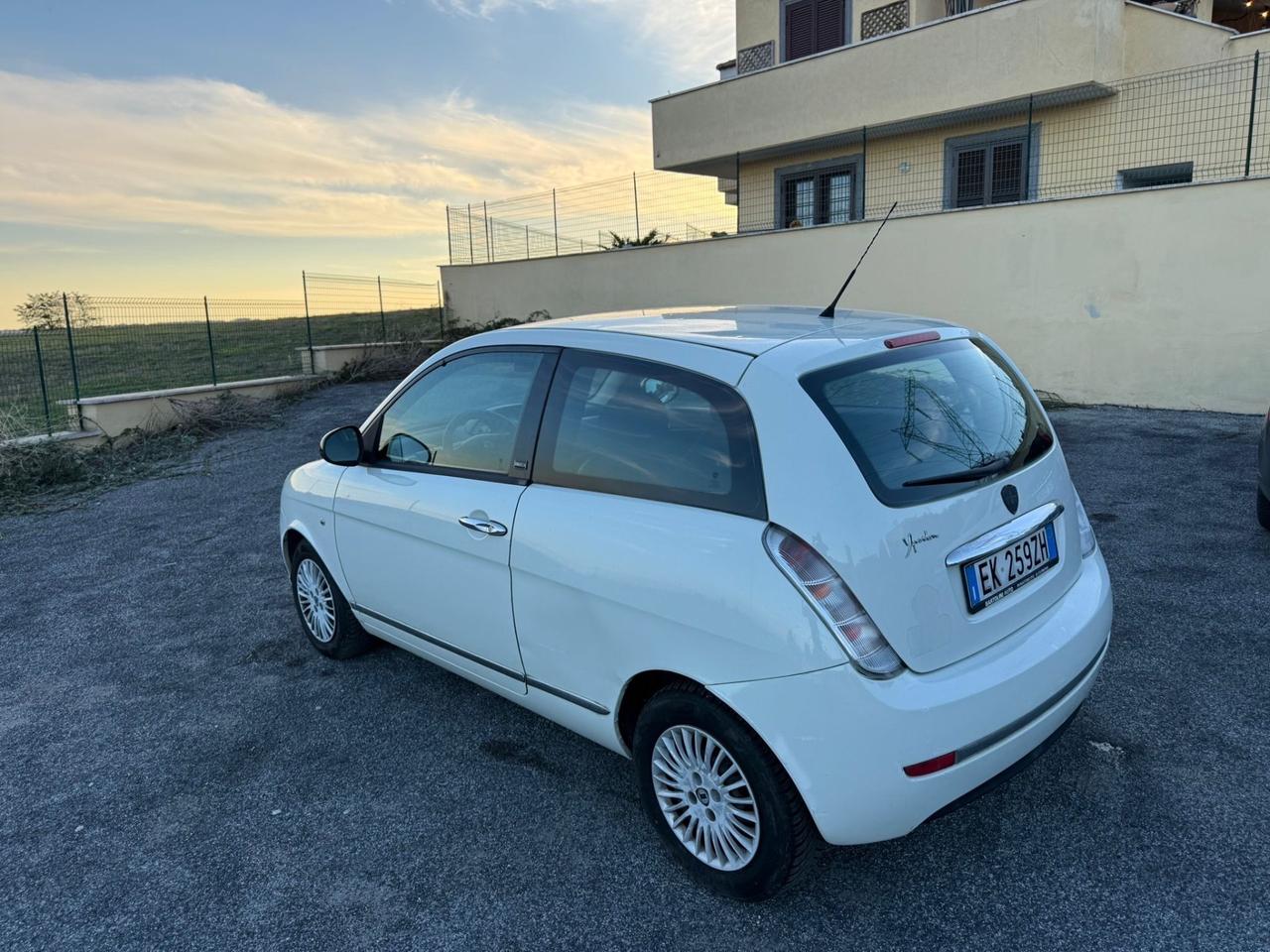 Lancia Ypsilon 1.2 69 CV 5 porte GPL Ecochic Gold