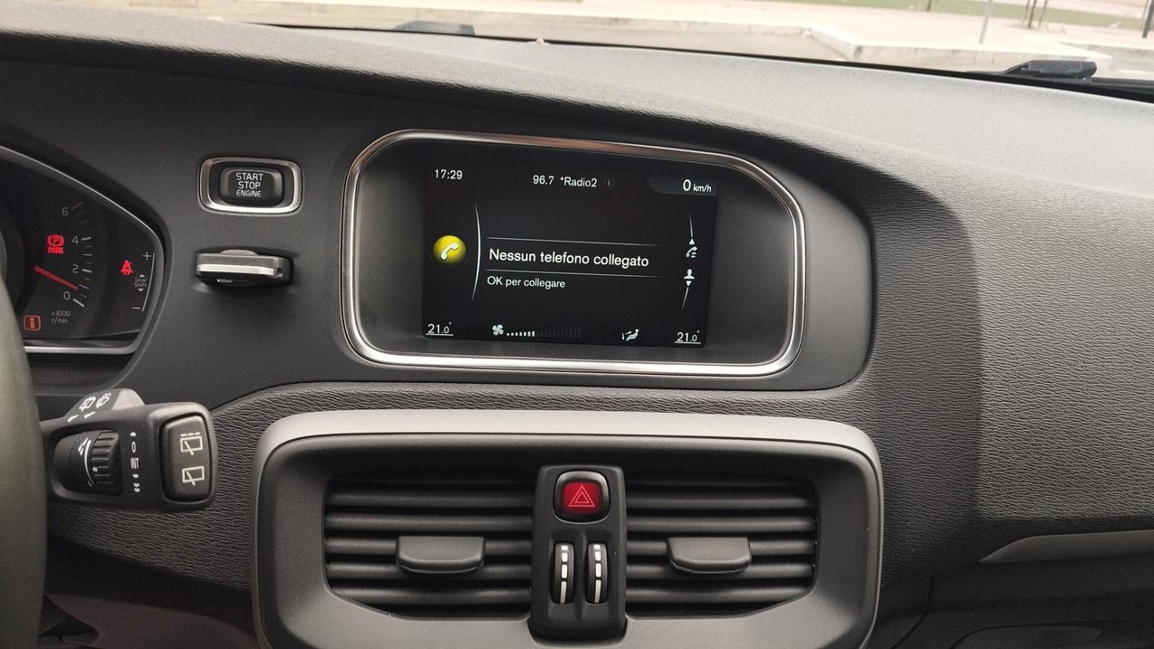 VOLVO V40 1.6 DIESEL NAVI-GARANZIA FULL