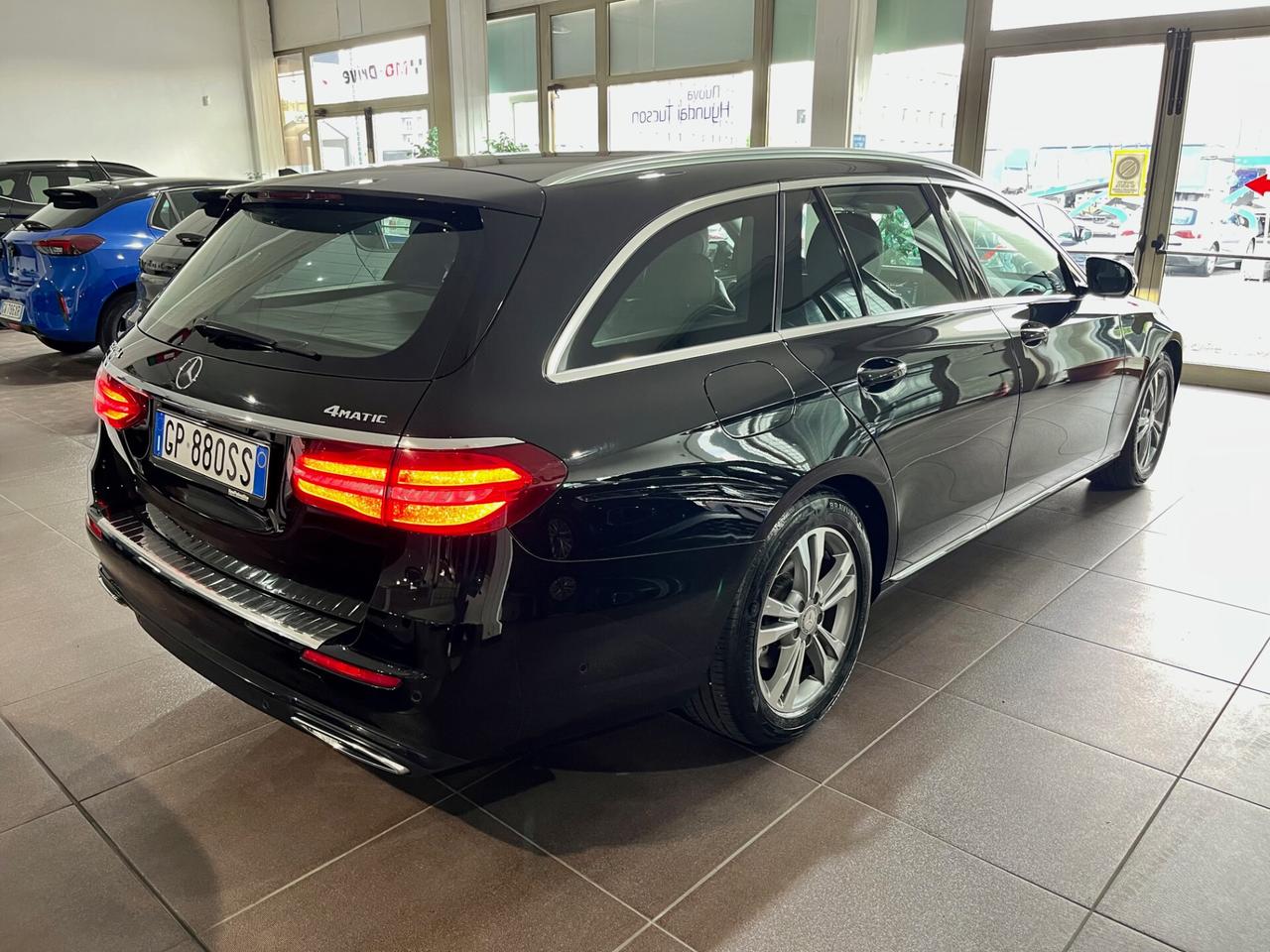 Mercedes-benz E 220 d 4MATIC Auto 9G Premium