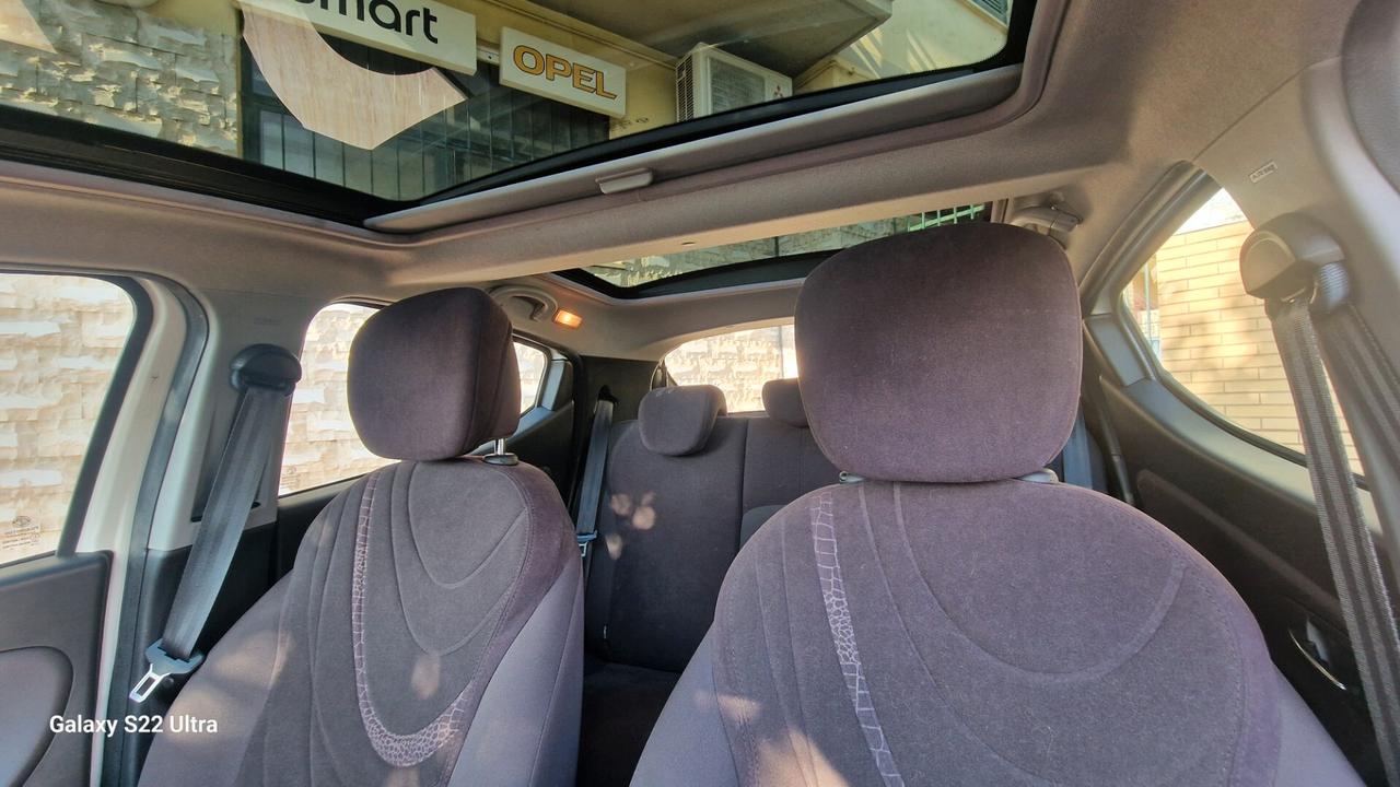 Lancia Ypsilon 1.2 69 CV 5 porte Platinum