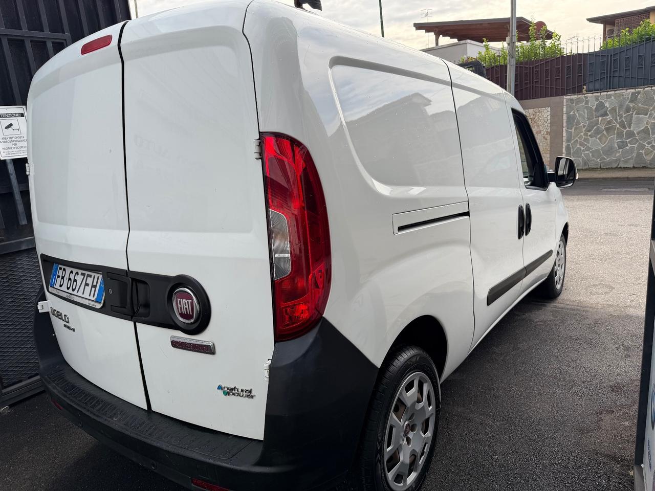 Fiat Doblo Doblò 1.4 T-Jet Natural Power PC-TN Cargo Lamier. SX 3 posti
