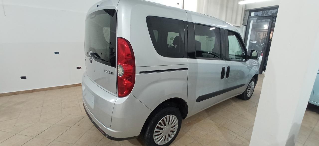 Opel Combo Tour