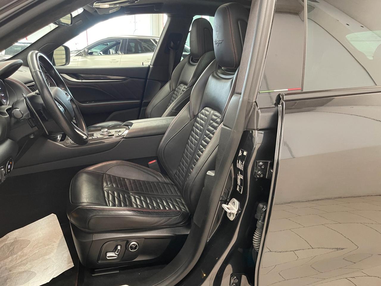 Maserati Levante Trofeo 3.8 V8 580cv auto-LEGGI SOTTO
