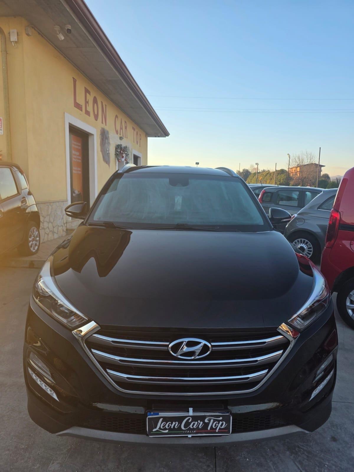 Hyundai Tucson 1.7 CRDi cambio automatico garantita 12 mesi