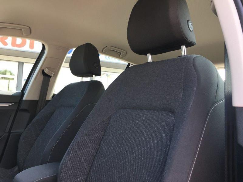 Volkswagen Golf 1.0 eTSI EVO DSG Life 56 MILA KM