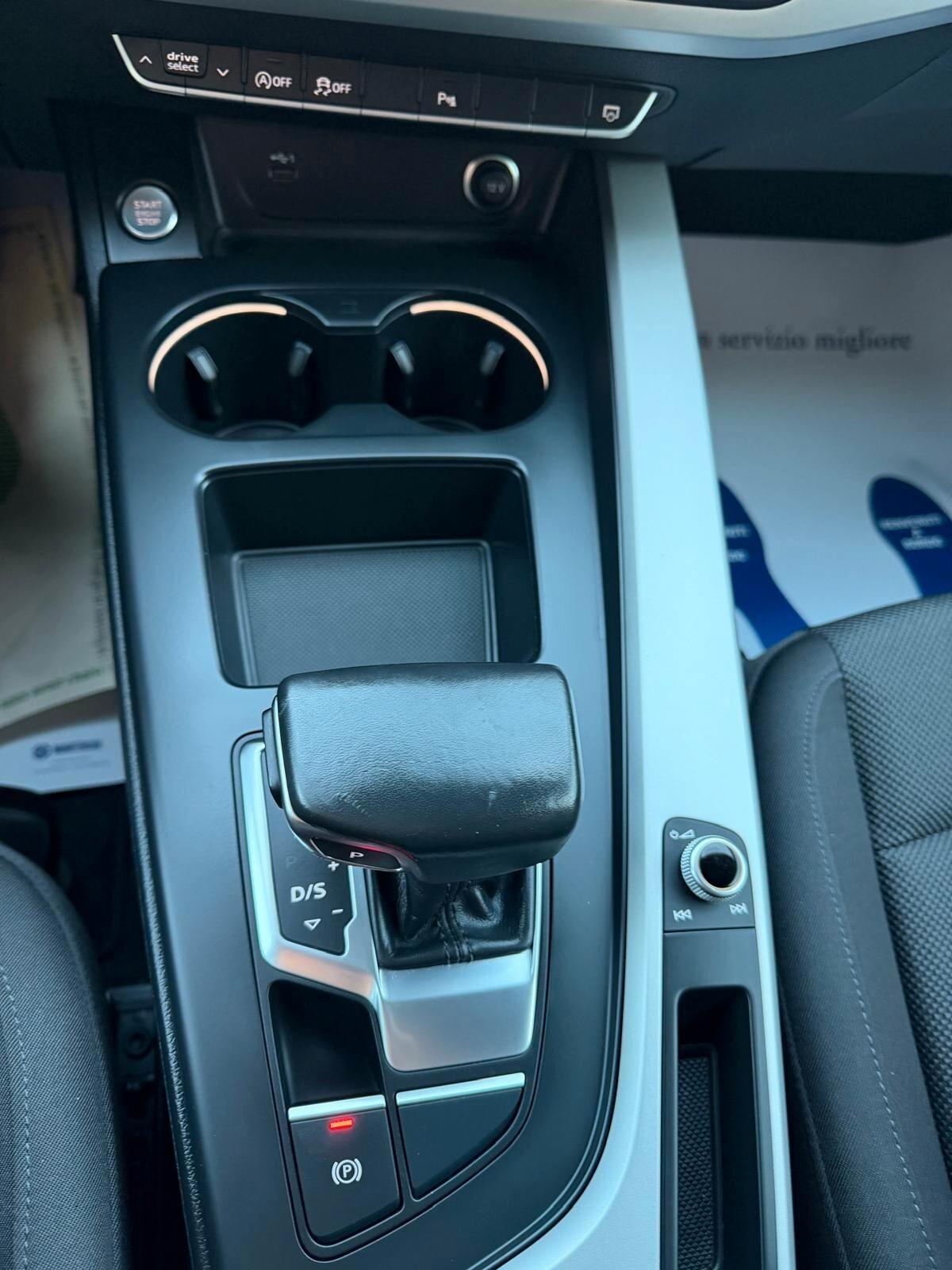 Audi A4 30 TDI/136 CV S tronic Advanced FARI MATRIX