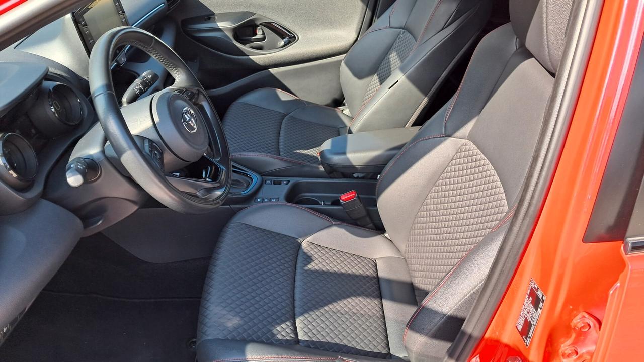 Toyota Yaris 1.5 Hybrid 5 porte Premiere